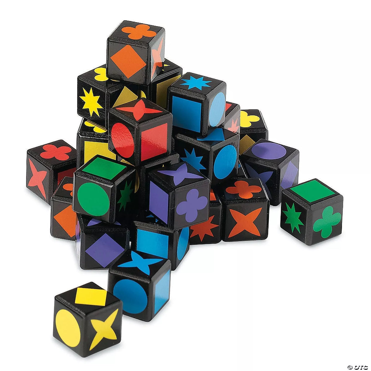PAŽEISTA PAKUOTĖ: Qwirkle Cubes stalo žaidimas